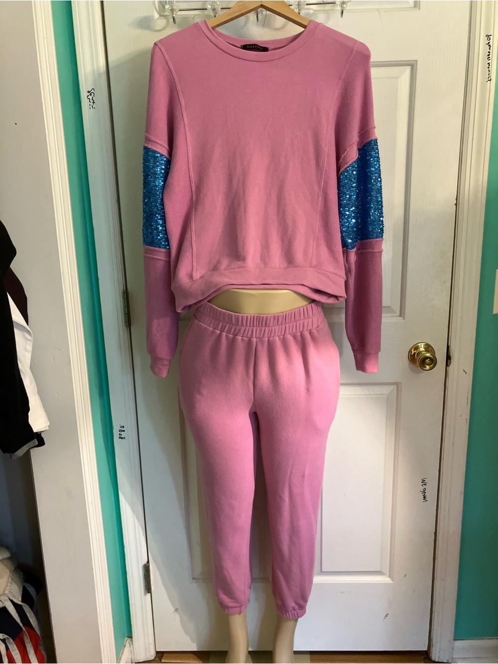 Narsha Pink Sweatshirt & Jogger Set with Blue Sequin Sleeves
